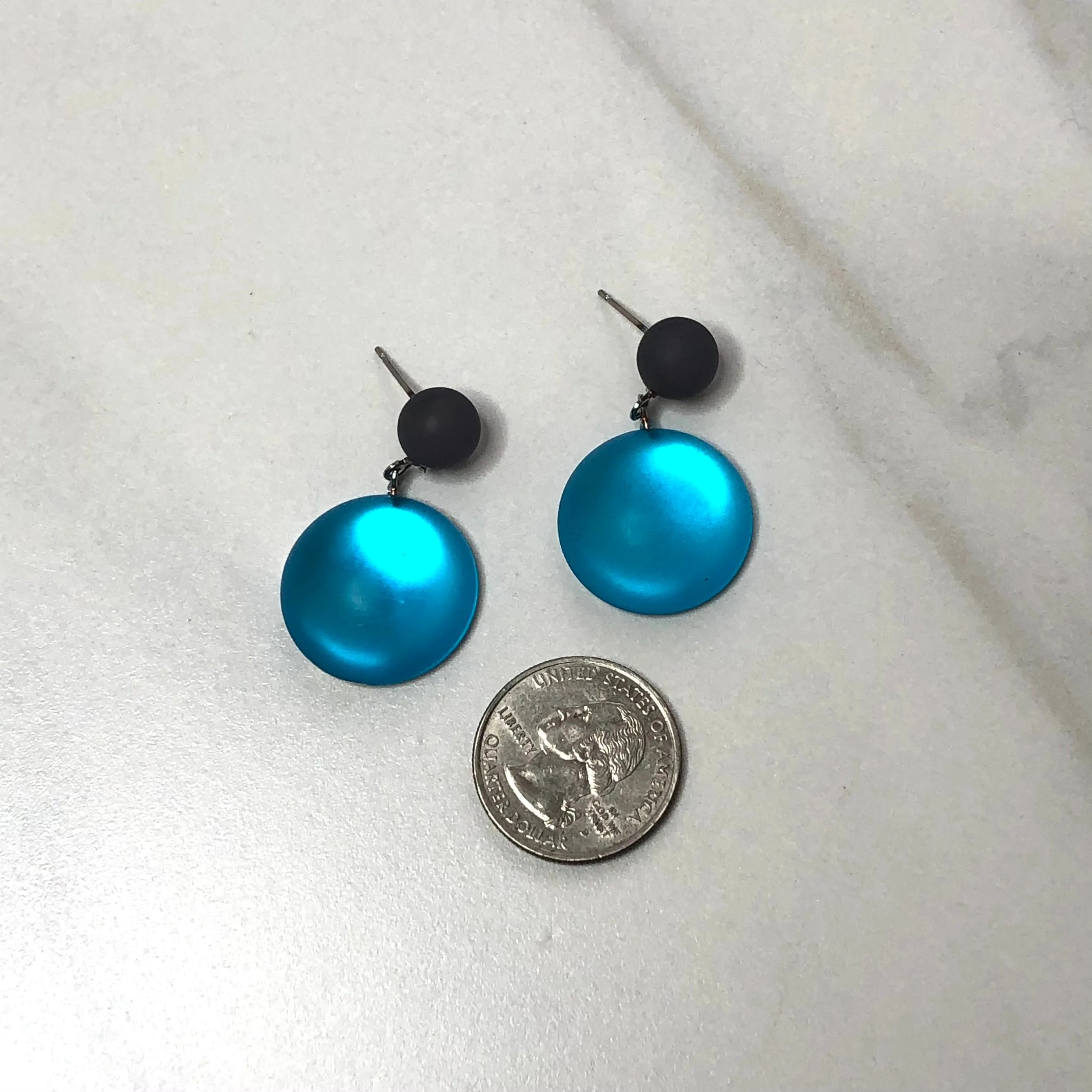 Capri Glow Disc Drop Glow Earrings *