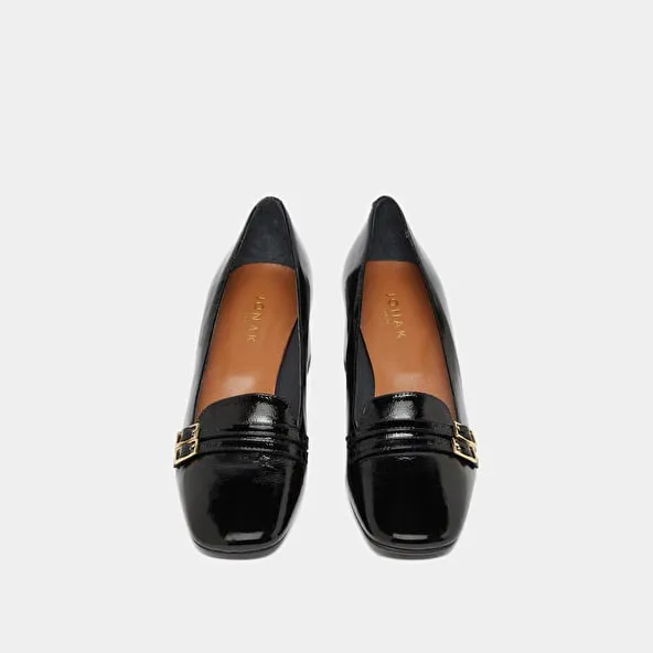 Heeled ballet flats in black pleated patent