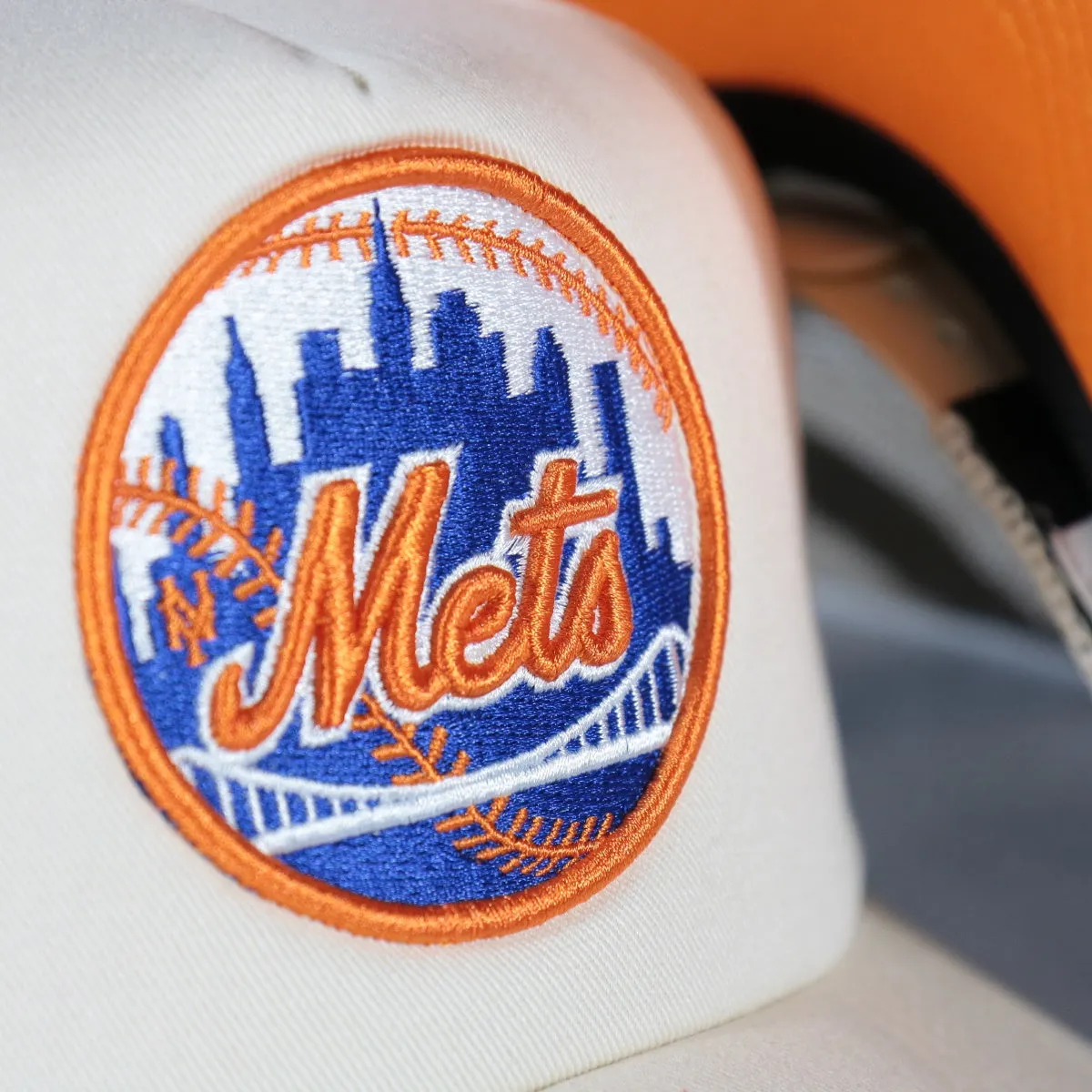 New York Mets Cooperstown Evergreen Pro Orange bottom | Off White Trucker Hat