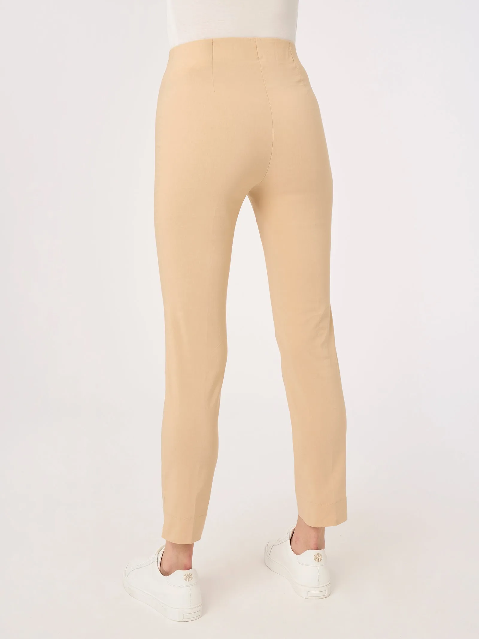 Pantalone capri con spacchetti in Super Fresh - Champignon