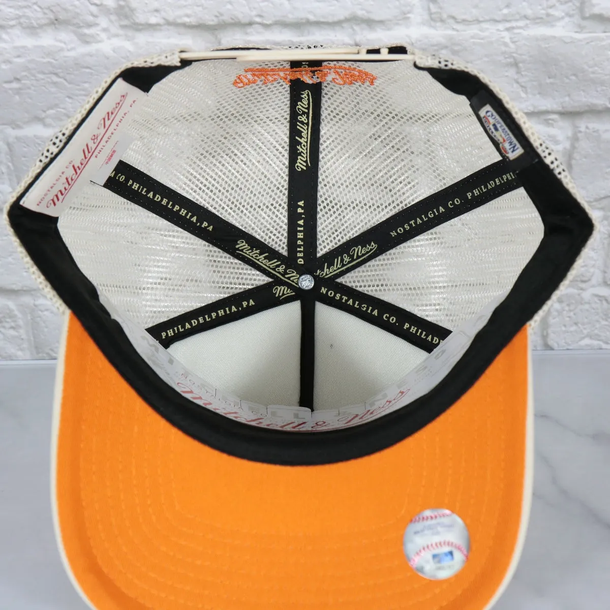 San Francisco Giants Cooperstown Evergreen Pro Orange bottom | Off White Trucker Hat