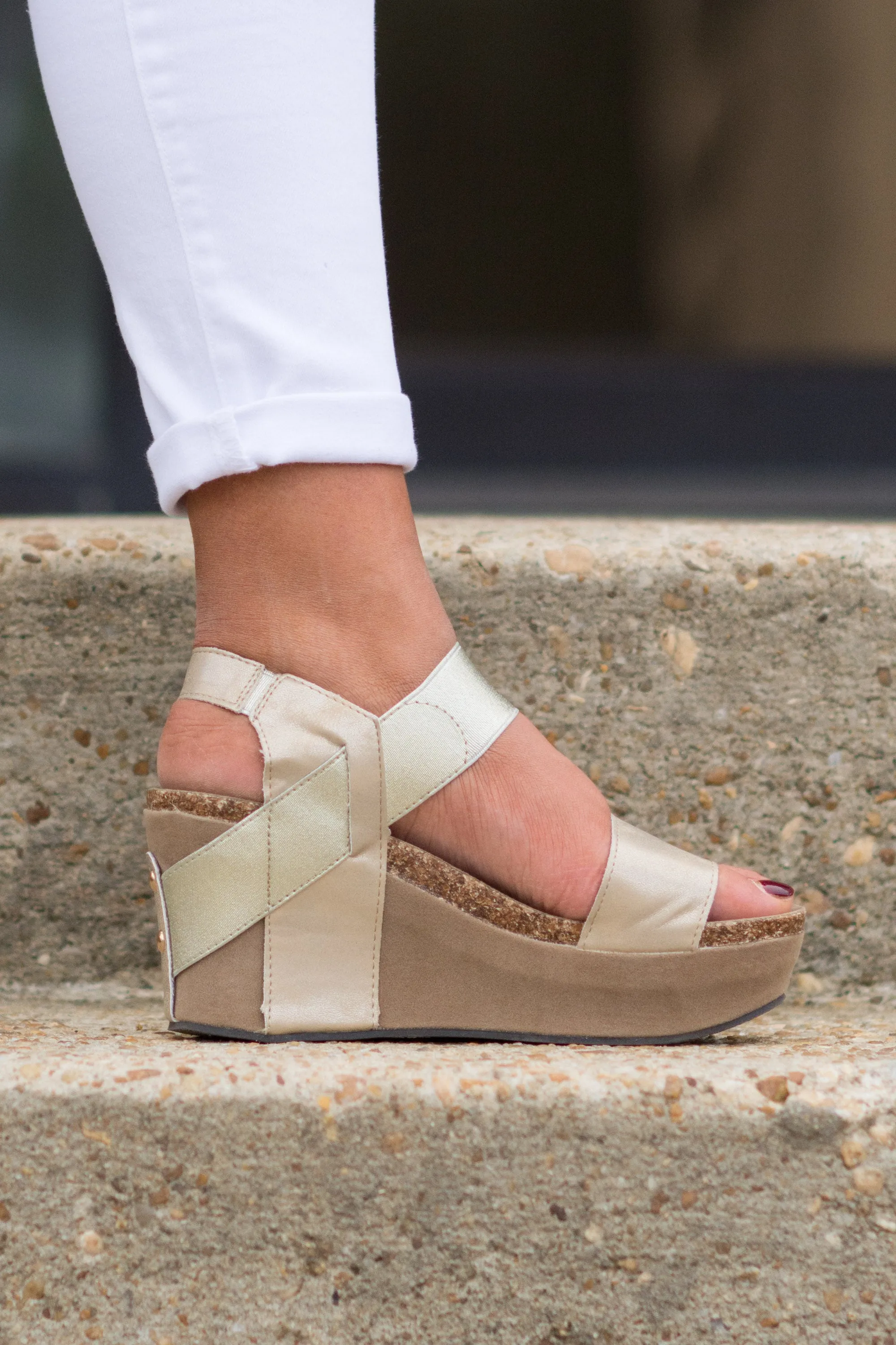 Sudden Crush Wedges, Gold