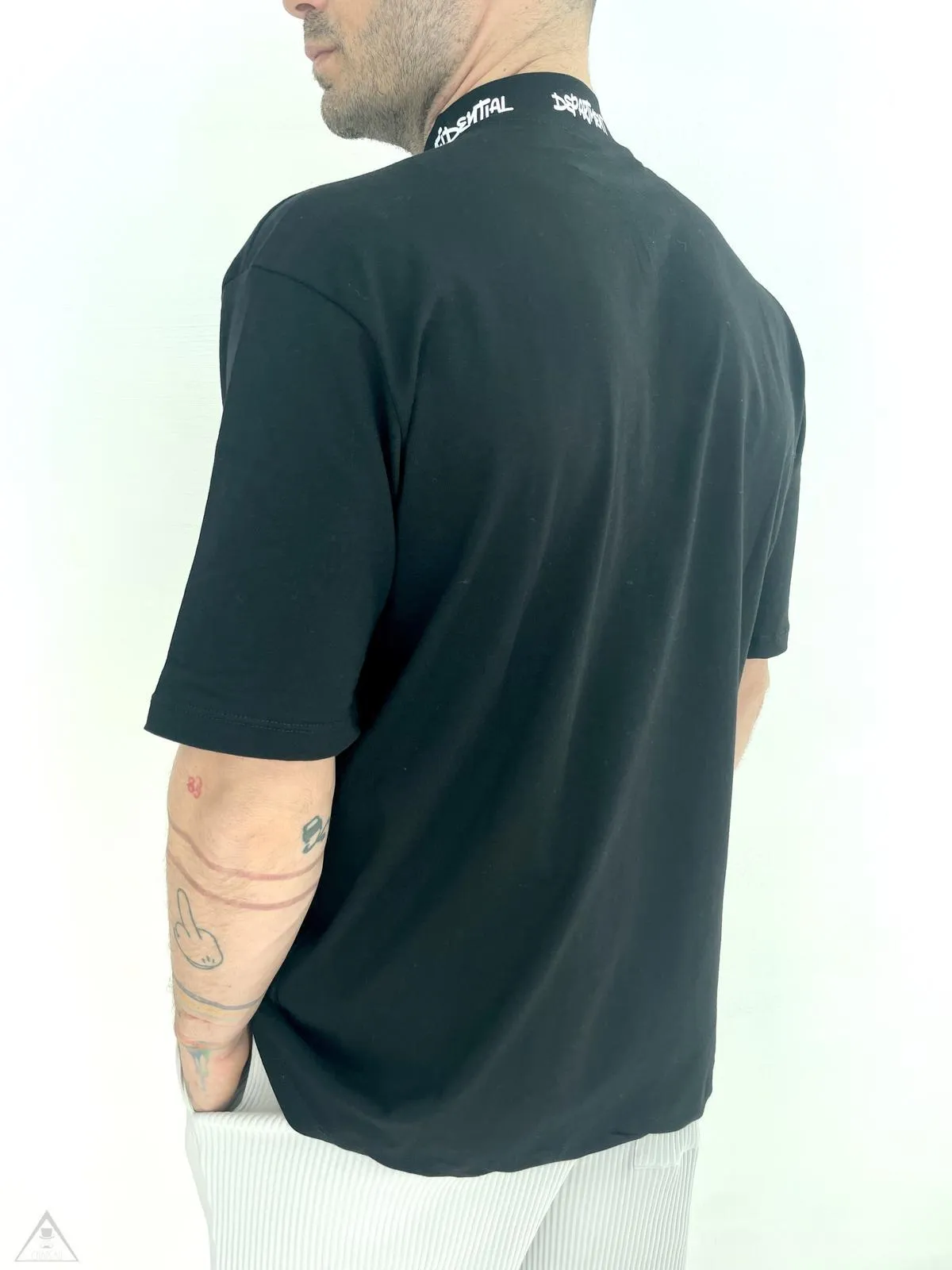 T-Shirt Coreana Department Black